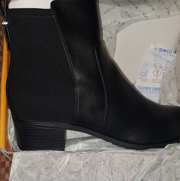 Booties - Picture 3 of 7